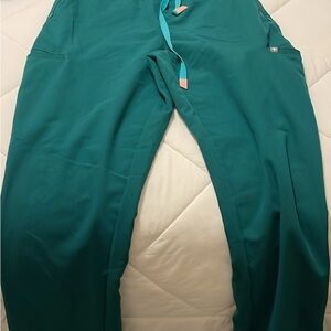 Figs Jade Green Scrub Pants